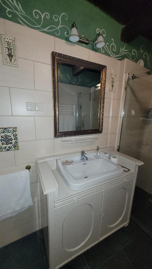 Nefelejcs Vendeghaz Holloko Apartment Екстериор снимка