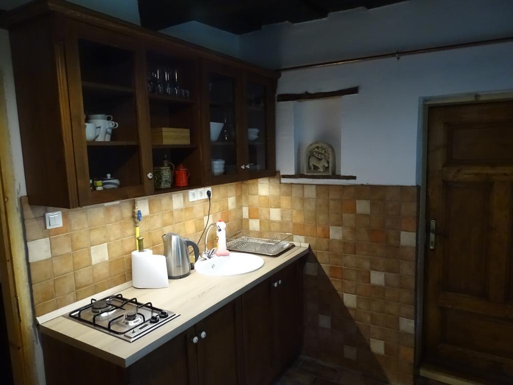 Nefelejcs Vendeghaz Holloko Apartment Екстериор снимка