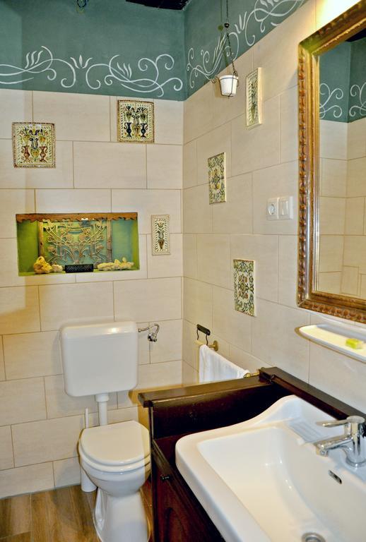 Nefelejcs Vendeghaz Holloko Apartment Екстериор снимка