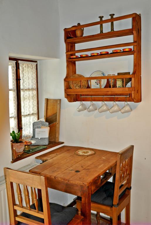 Nefelejcs Vendeghaz Holloko Apartment Екстериор снимка